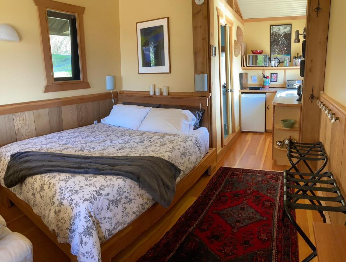 Blitz Beach House Oceanside Suite Powell River Dış mekan fotoğraf